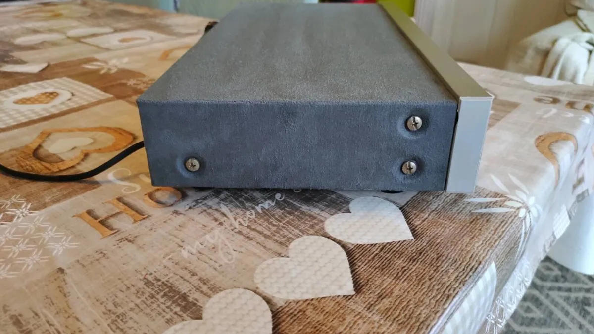 Sony Stereo Tuner - Image 3