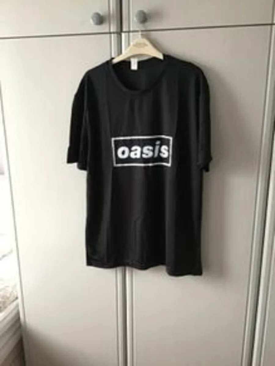 OASIS T shirt, Brand New, Black, Short sleeves