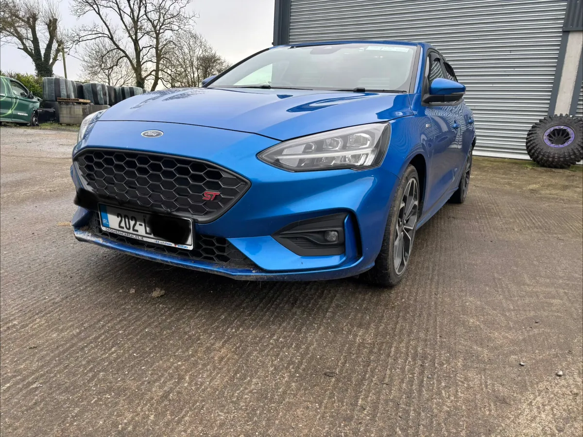 2020 Ford Focus ST Line - Image 2