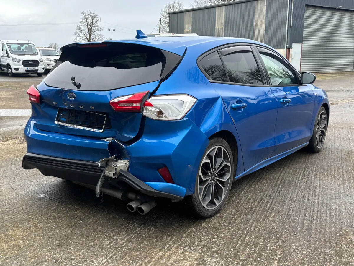 2020 Ford Focus ST Line - Image 4