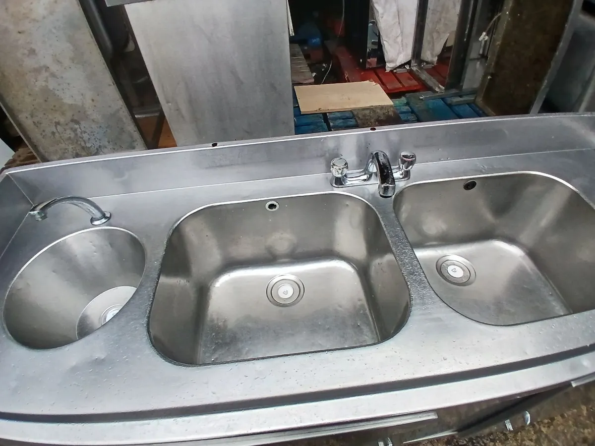 Staneless steel cabbinet double sink unit .. - Image 4