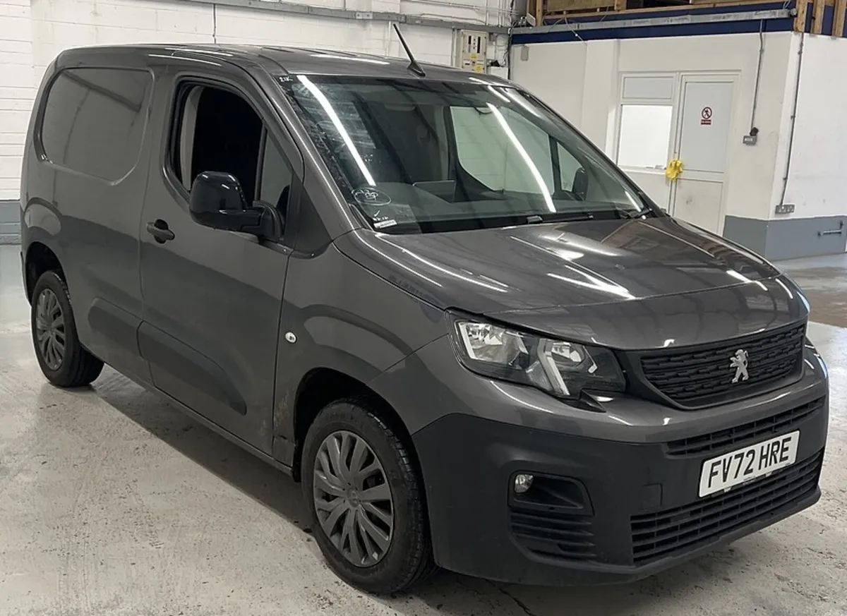 2022 Peugeot Partner Panel Van - Image 1