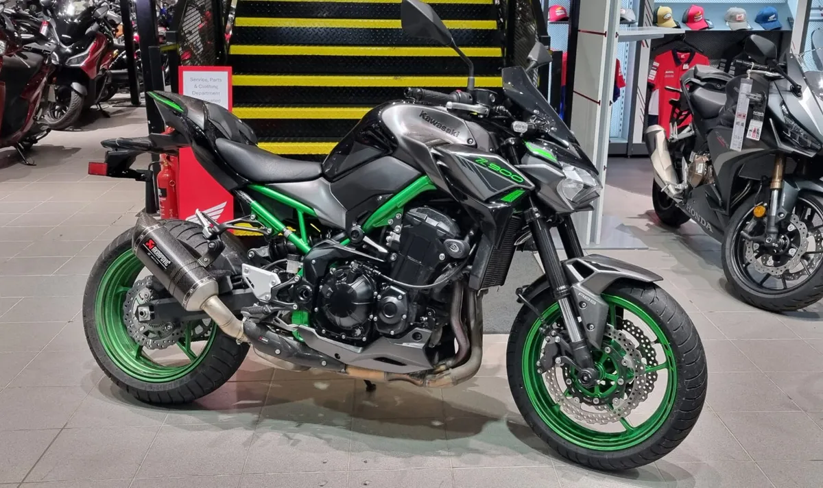 Kawasaki Z900 Akrapovic - Image 2