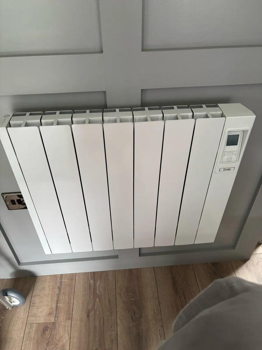 Wall heater Creda electric and electric towel rail - Image 1