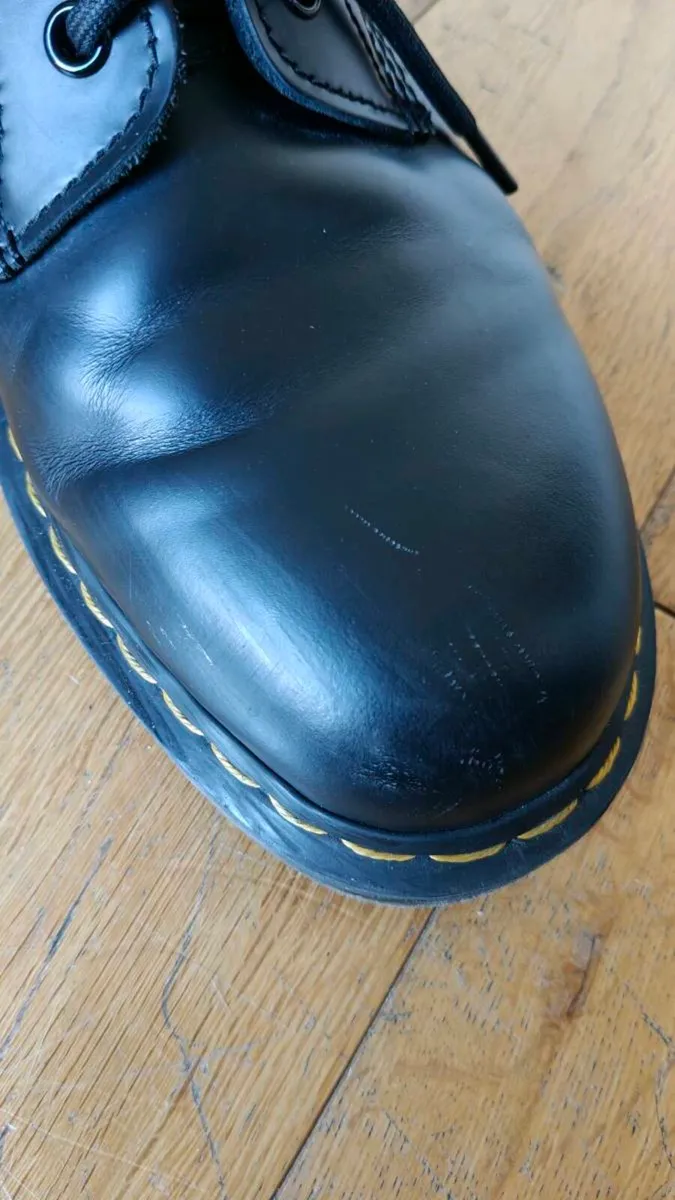 UK10 Doc Martens 1460 - Image 4