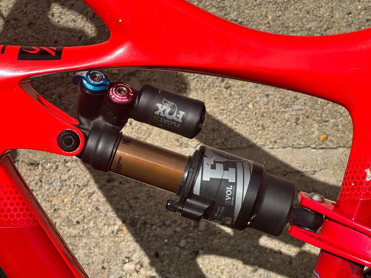 Ibis Mojo HD4 *FULL CARBON* - Image 4