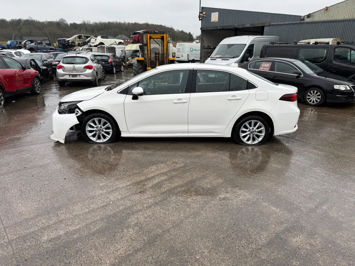 2022 Toyota Corolla 1.8 PTL Hybrid Auto - Image 1