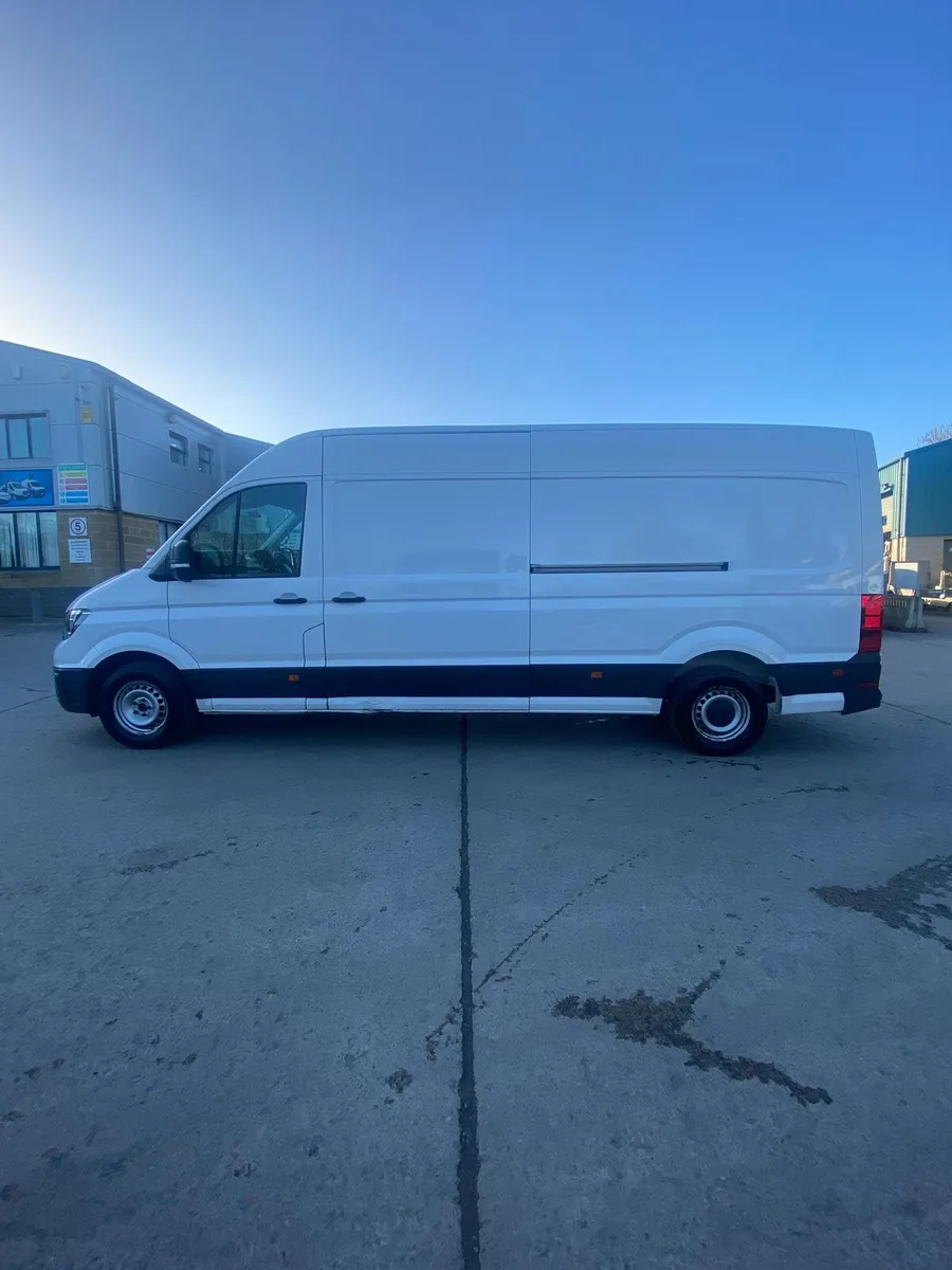 2017 VOLKSWAGEN CRAFTER CR35 TDI VAN - Image 2
