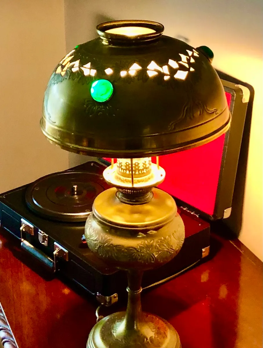 Antique lamp - Image 1