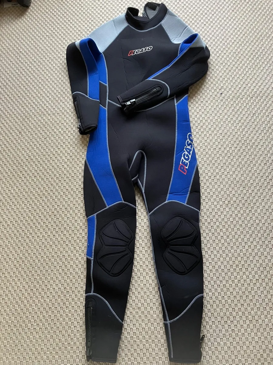 Wetsuit - Image 1