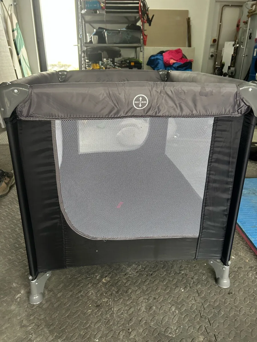 Travel cot - Image 4