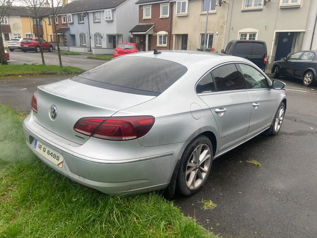 12 Volkswagen Passat cc light damage - Image 4