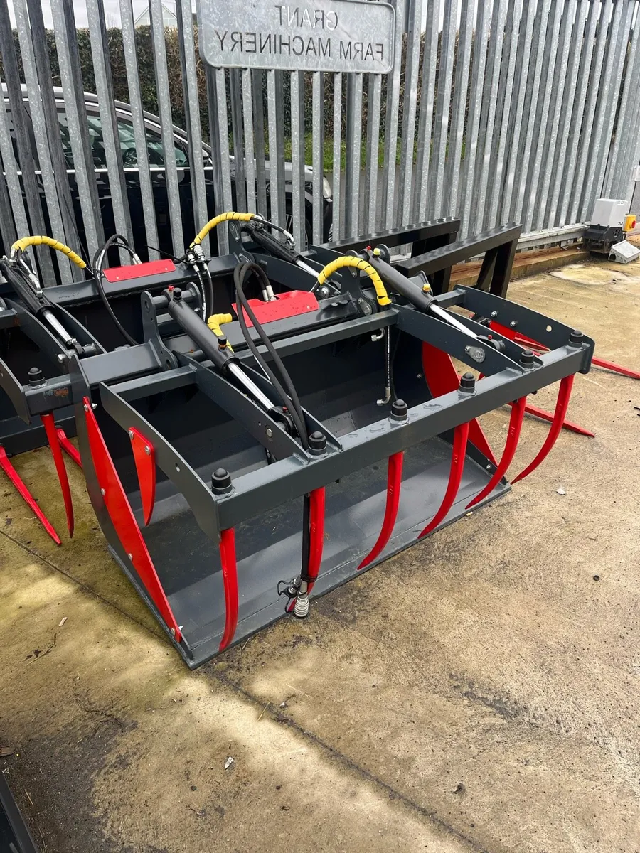 Silage Tine Grabs - Image 1