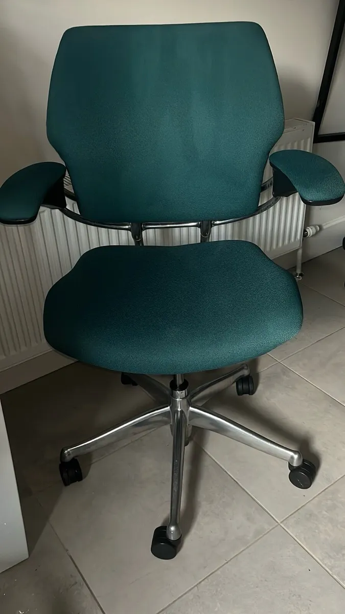 Humanscale Office Task Chair-cleaned, steamed🧽🫧 - Image 2