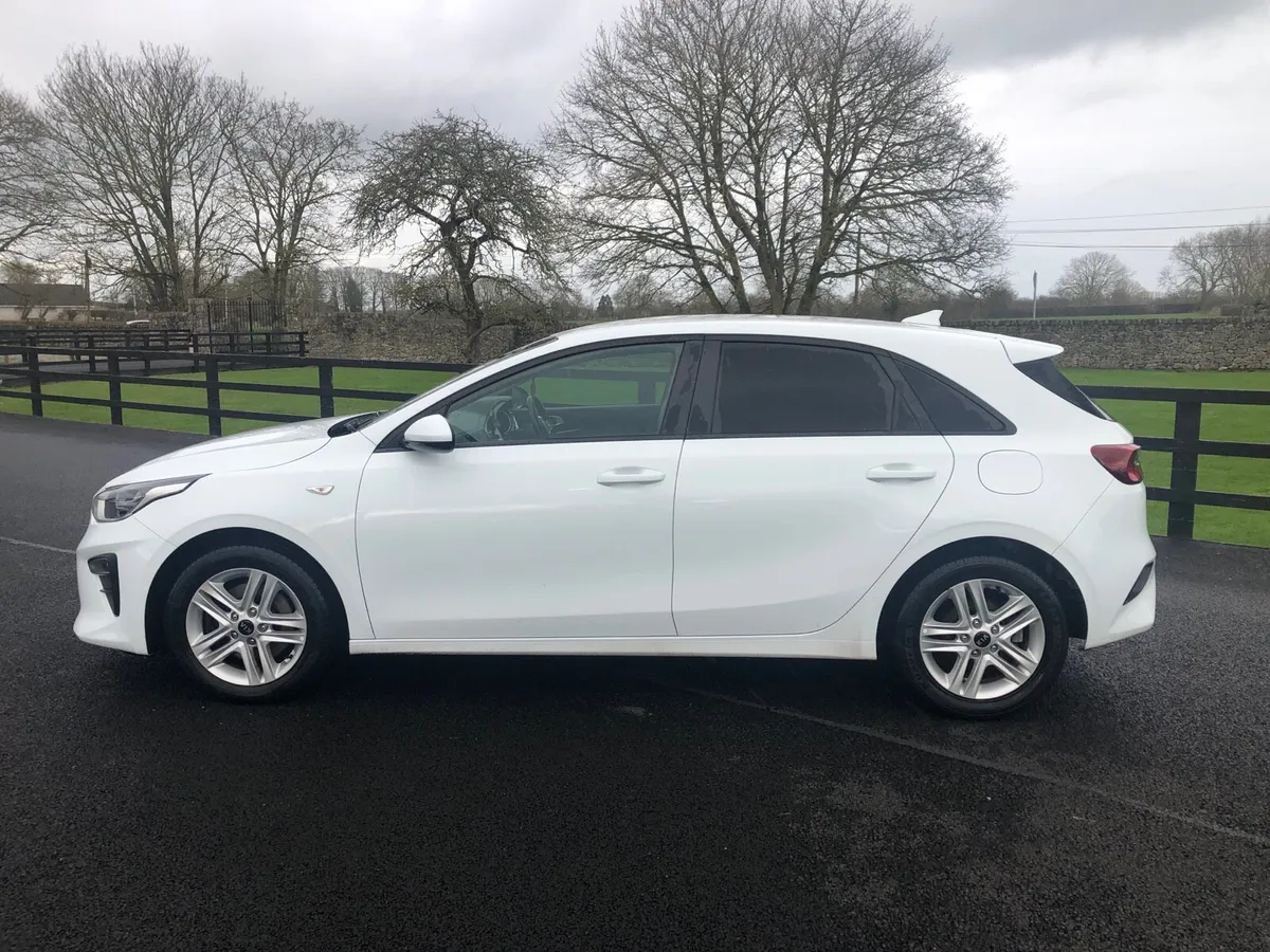 Kia Ceed Van 212 - Image 4