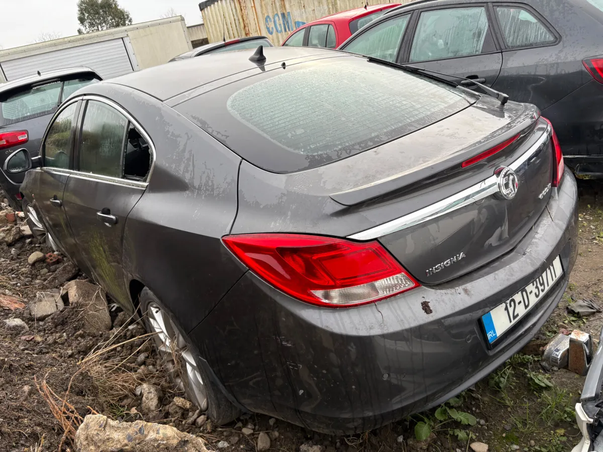 2012 Insignia Sri model 2.0 diesel - Image 2
