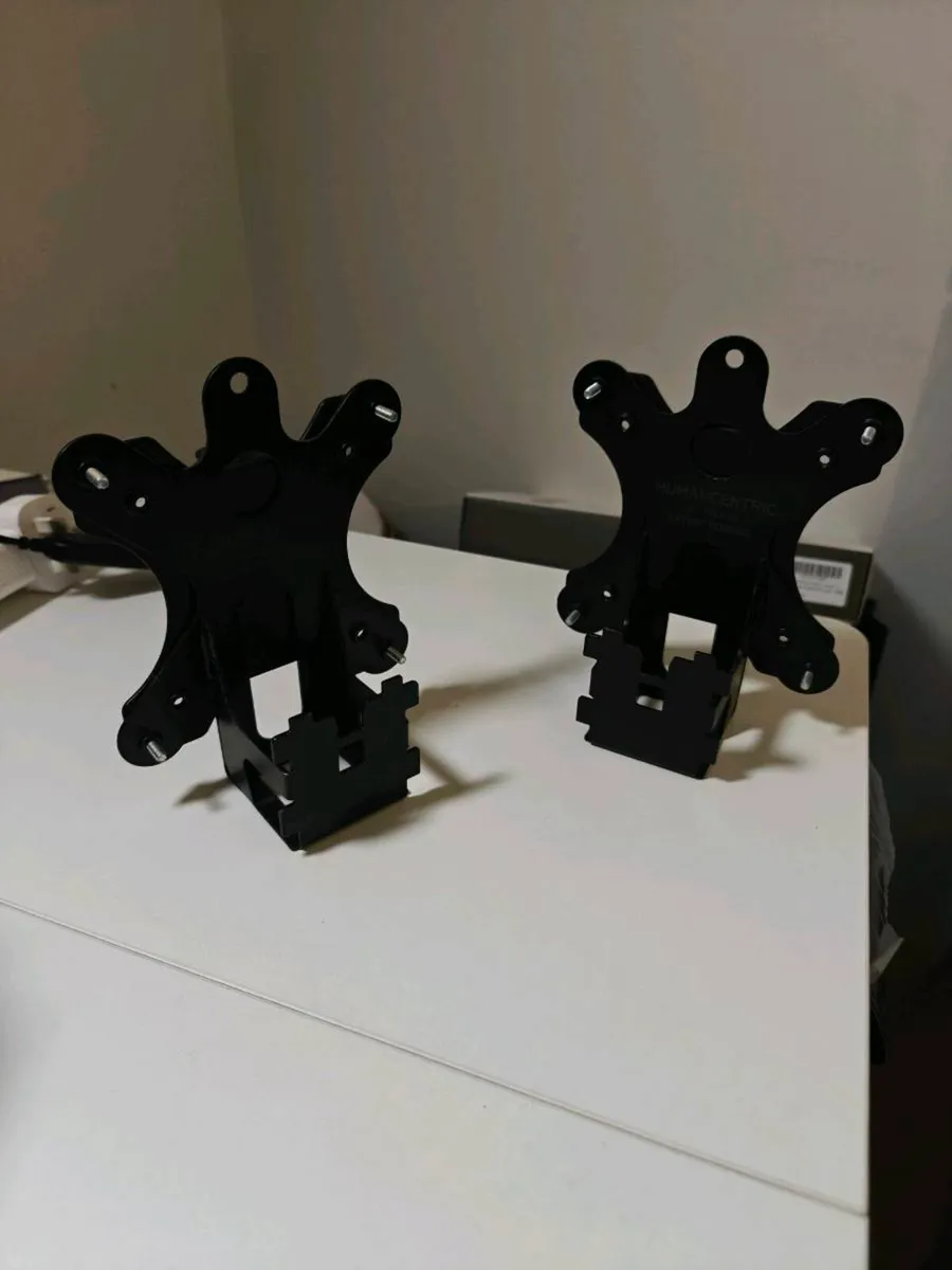 VESA Adapter for Dell Monitors 75x75 / 100x100 - Image 2