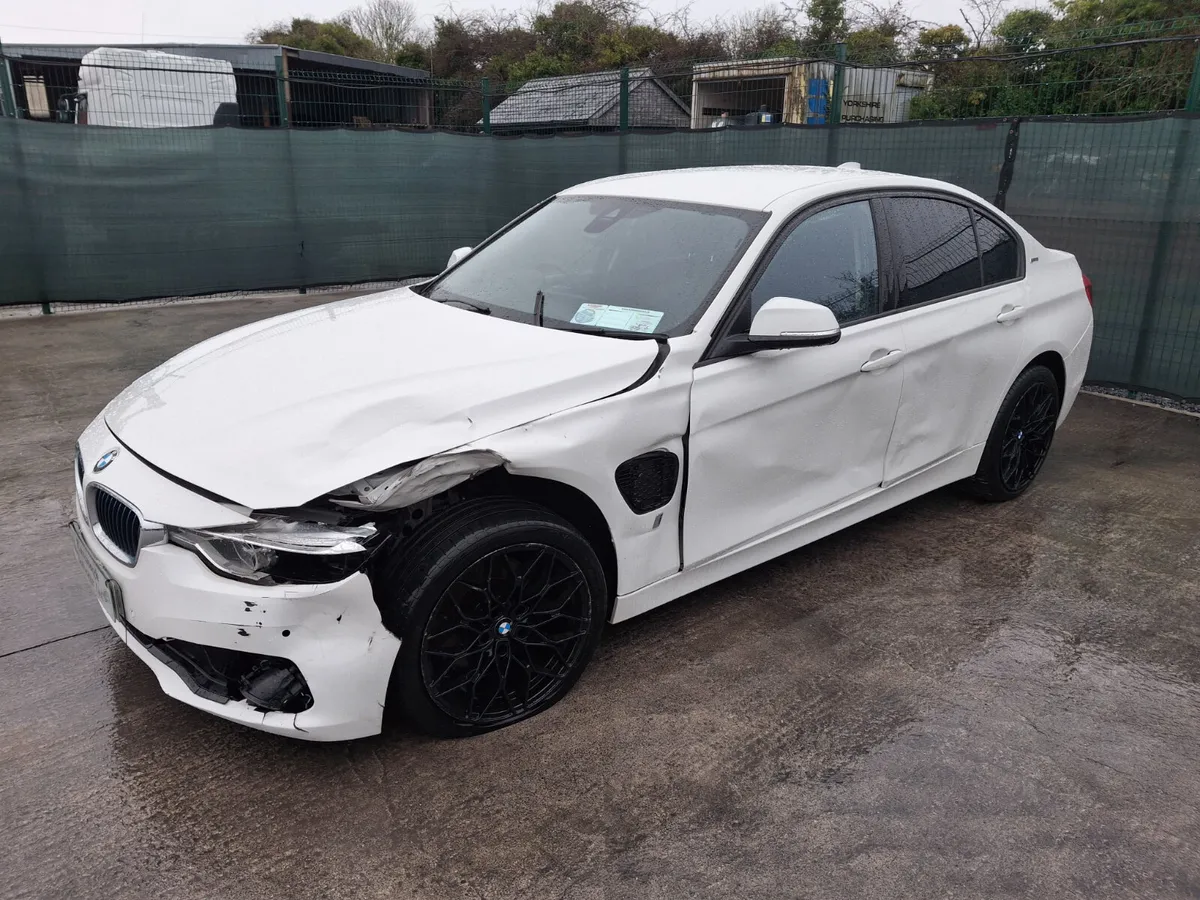 2018 Bmw 330E  2.0 Hybrid  Automatic - Image 2