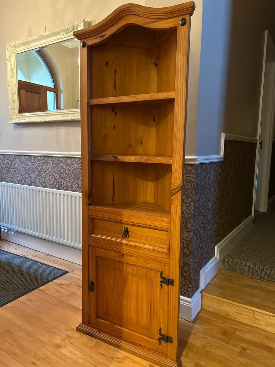 Oak Corner Bookshelf Unit
