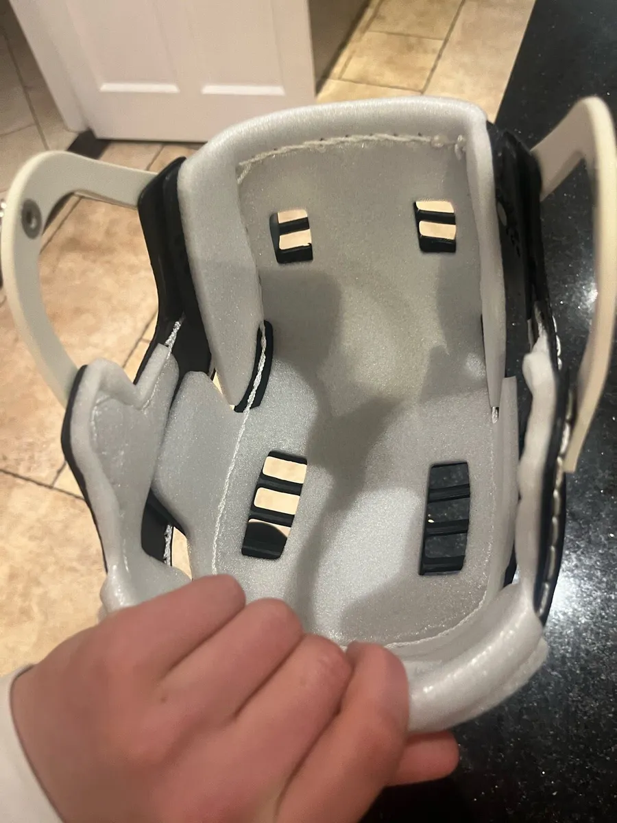 Cooper and guard - Image 3