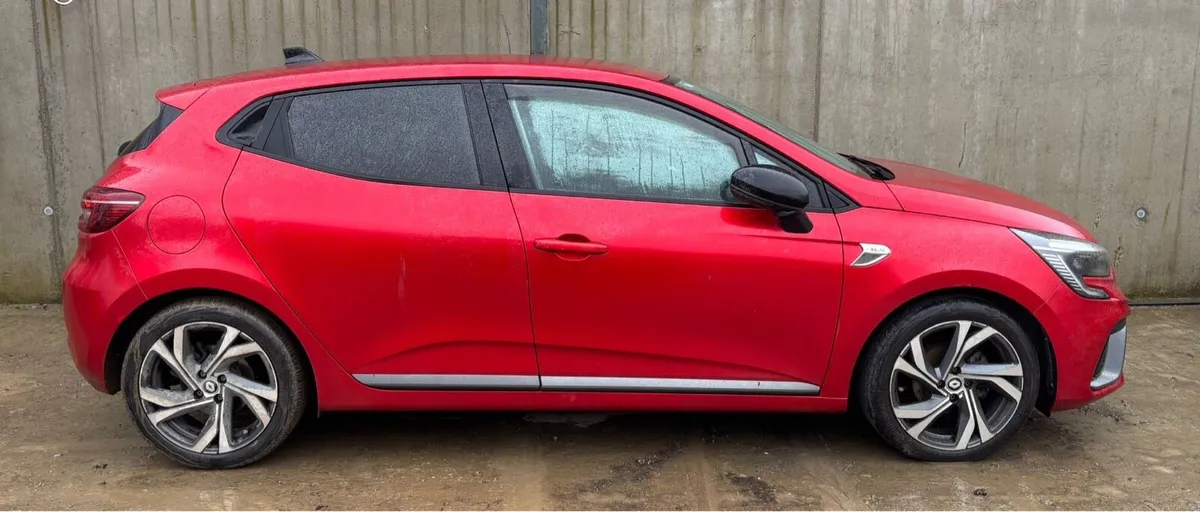 2023 Renault Clio for parts - Image 4