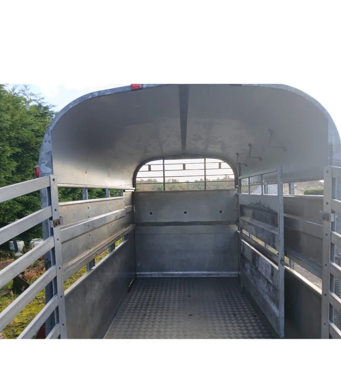 2018 Nugent Cattle Trailer - Image 2