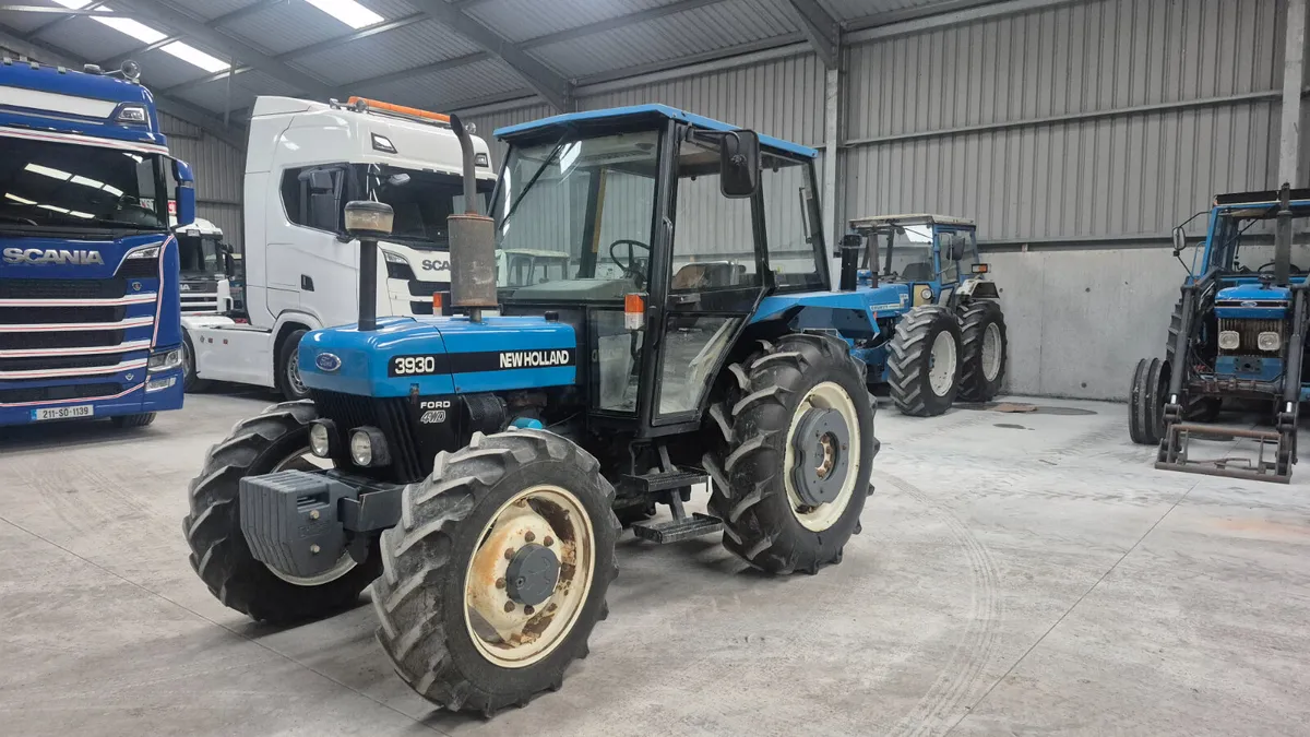 New Holland 3930 - Image 1