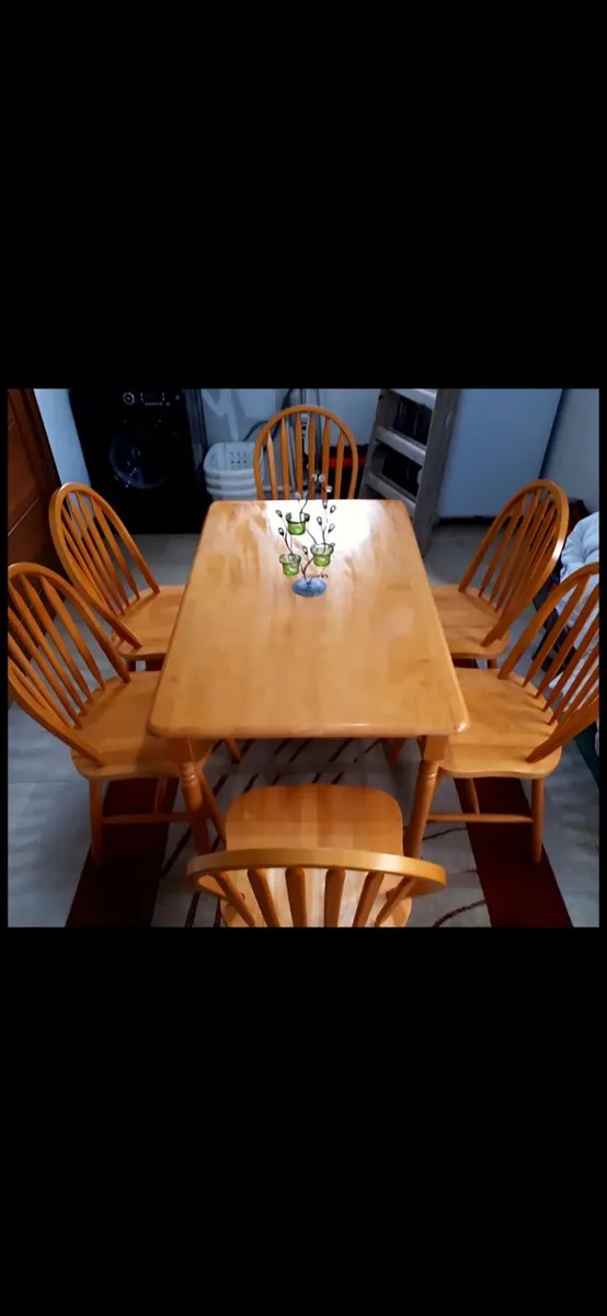 Dining table and 6 chairs solid pine - Image 1