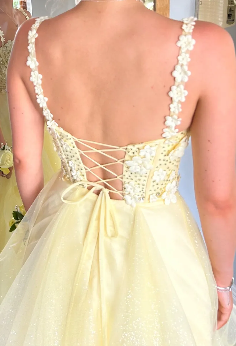 Debs dress - Image 4