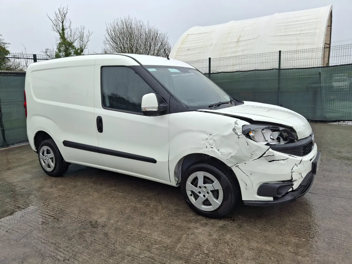 231 Fiat Doblo  Cargo  1.6 Diesel - Image 2