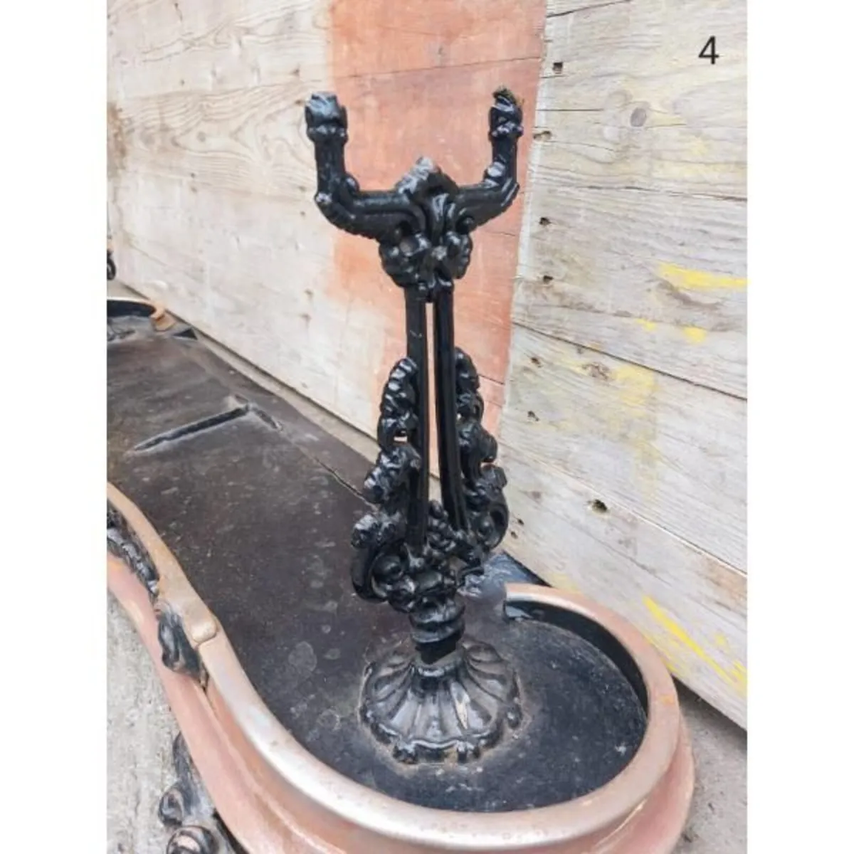 Cast Iron Fire Fender – KAS323 - Image 3