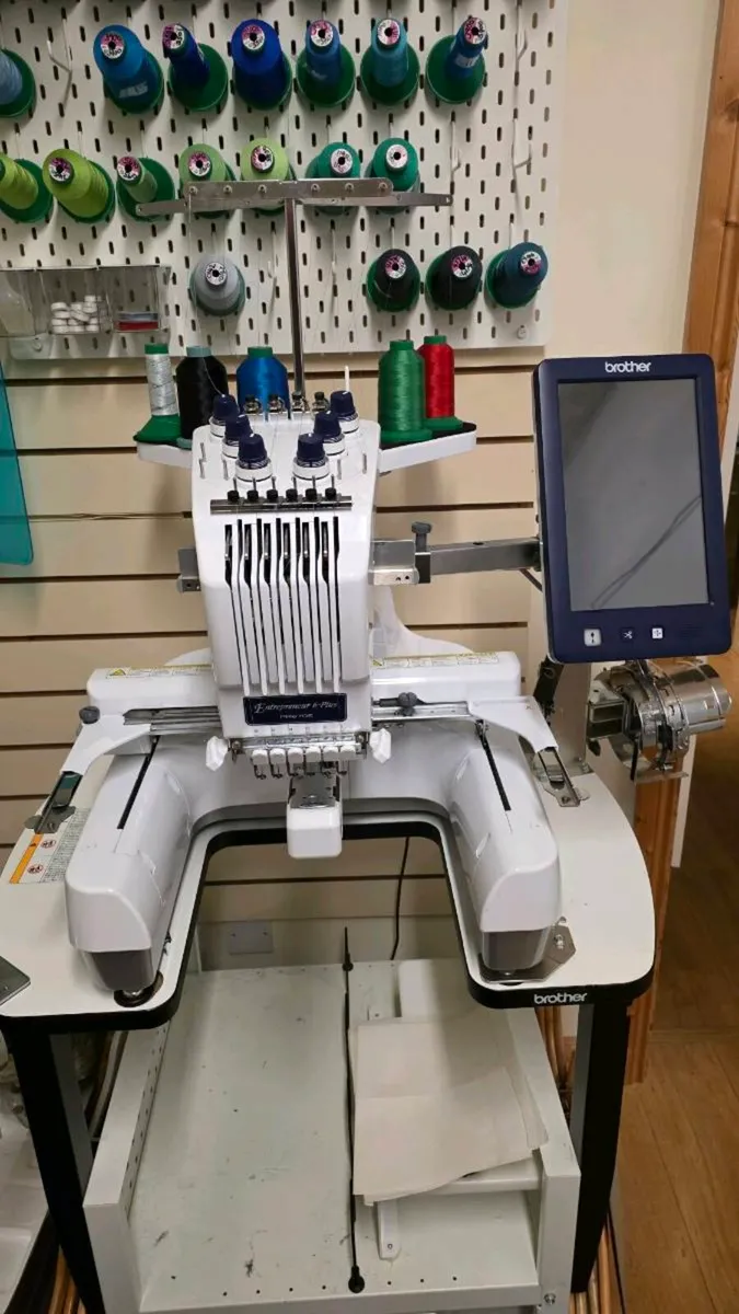 EMBROIDERY MACHINE - Image 2