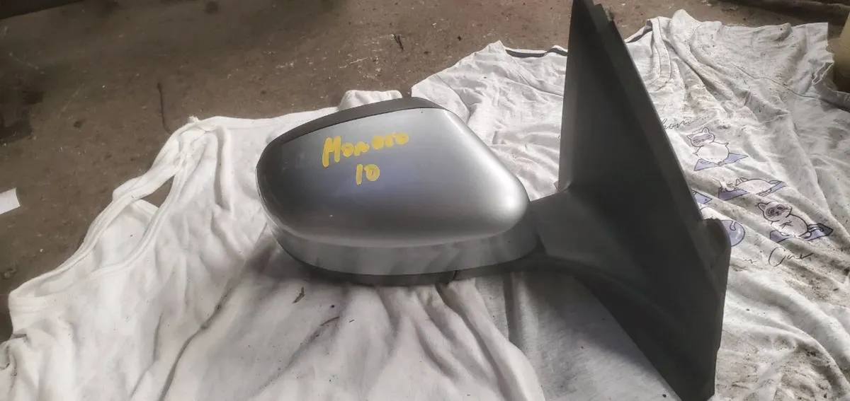 10 ford mondeo mirror RH - Image 2