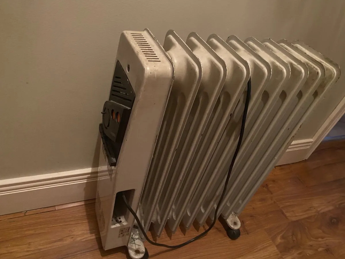 Dimplex storage heater - Image 1