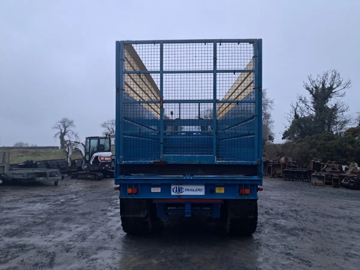 Kane 16ton half pipe silage trailer - Image 4