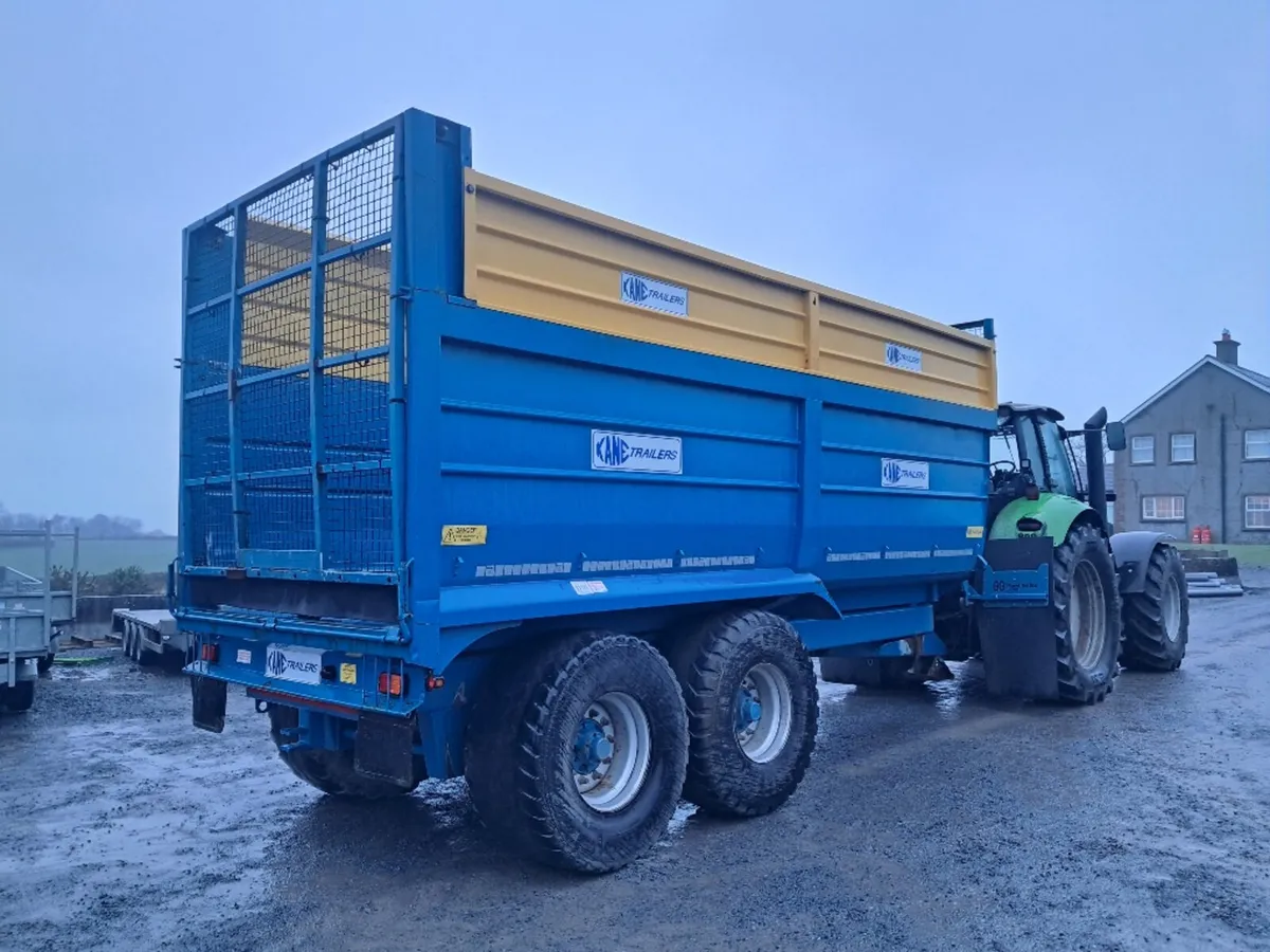 Kane 16ton half pipe silage trailer - Image 3