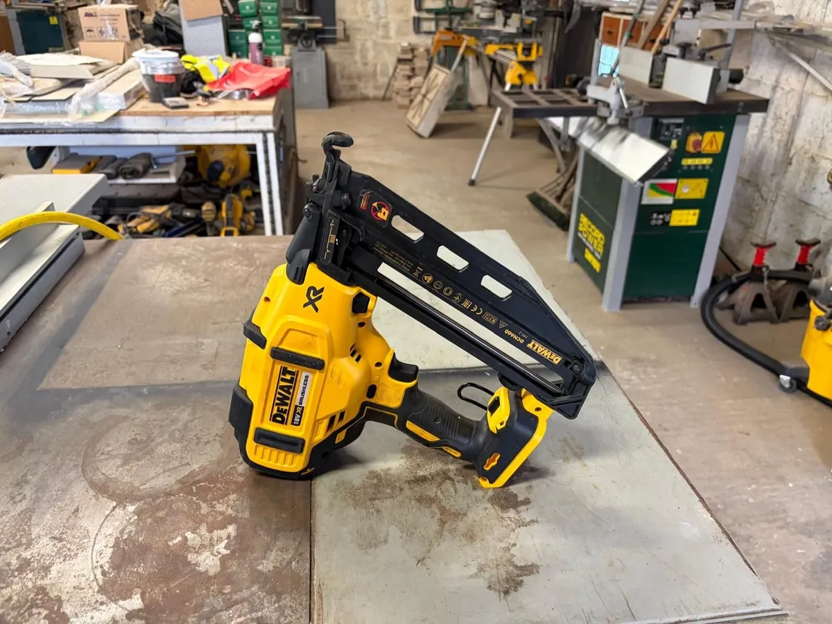 DeWalt DCN660 XR Brushless Second Fix Nailer - Image 1