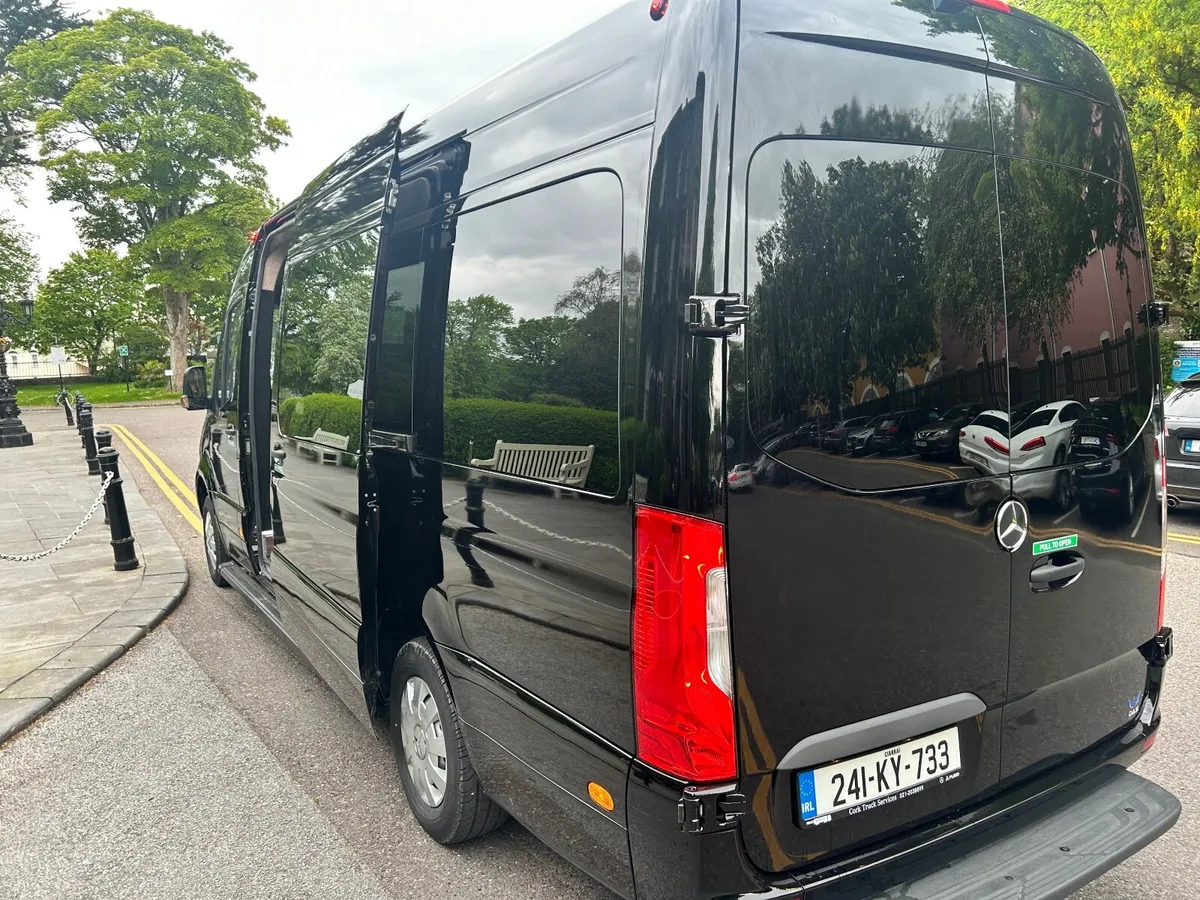 Mercedes-Benz Sprinter 2024 - Image 4