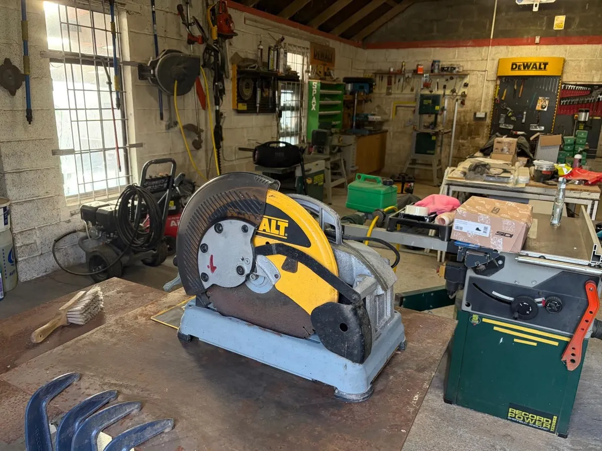 DeWalt DW872 355mm Metal Cut Off Saw - Image 4