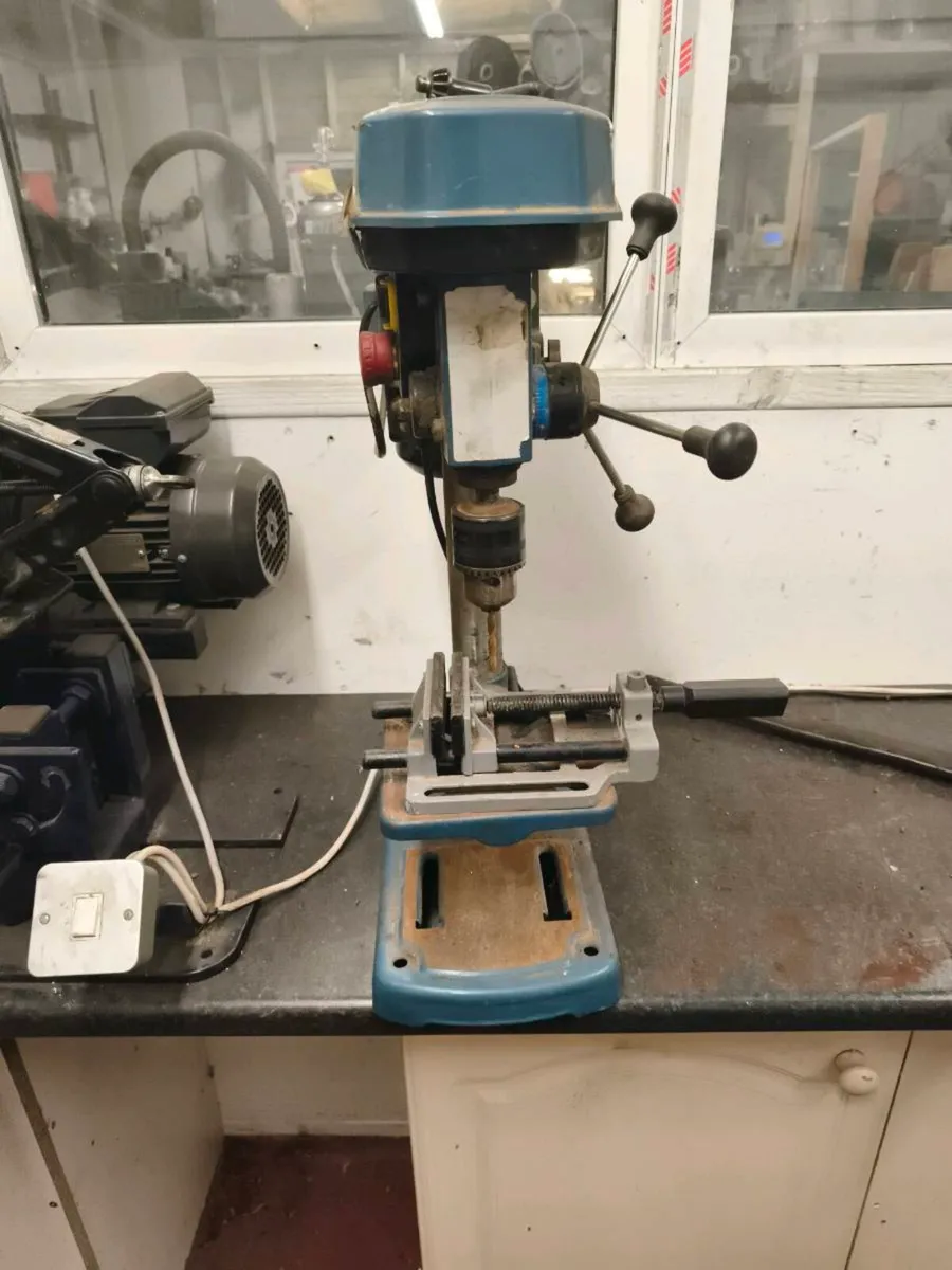 Drill press - Image 1