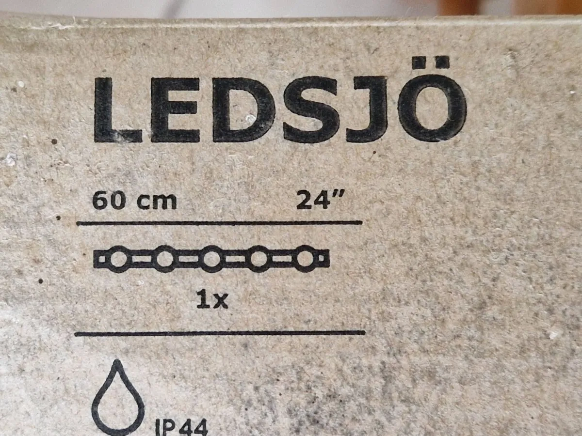 BRAND NEW IN BOX 5 Bulb Bar Light - Image 3