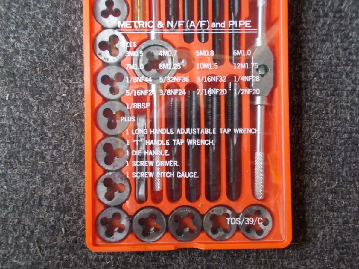 Tap and Die Set. New. - Image 3
