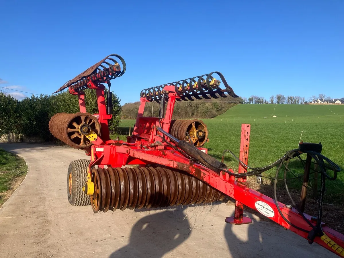 Vaderstad Rexius Cambridge Roller - Image 4