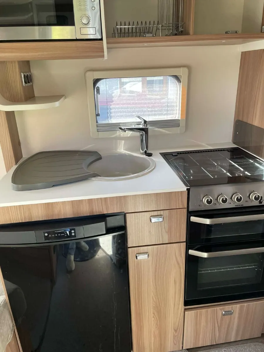 Swift Europa Caravan - Image 2