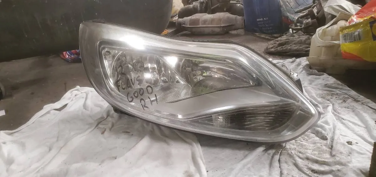 Headlamp ford focus 2012 RH - Image 1