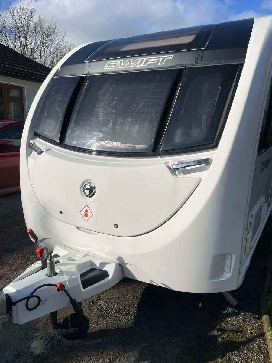 Swift Europa Caravan - Image 1