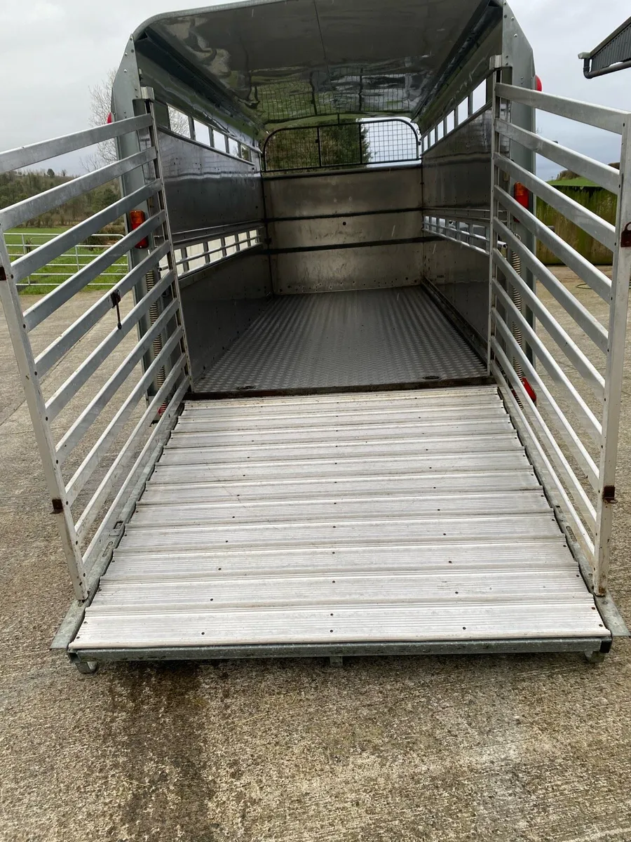 Ifor Williams 14 Foot Livestock Trailer - Image 4