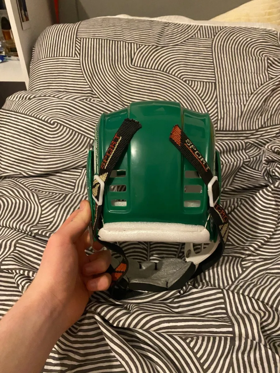 Gola helmet - Image 3