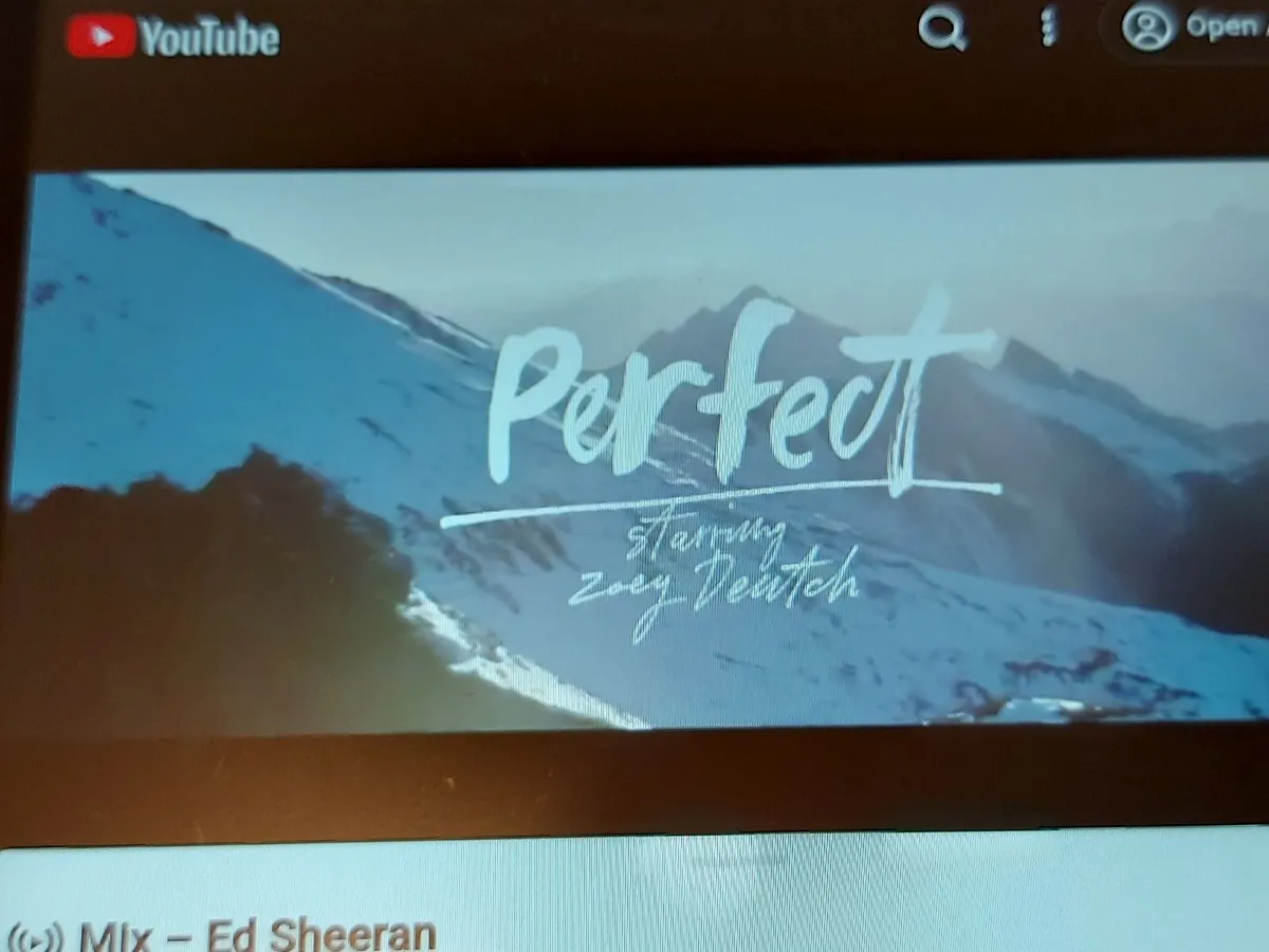 Amazon Fire HD 8 (8th Gen) 16GB Excellent conditio - Image 3