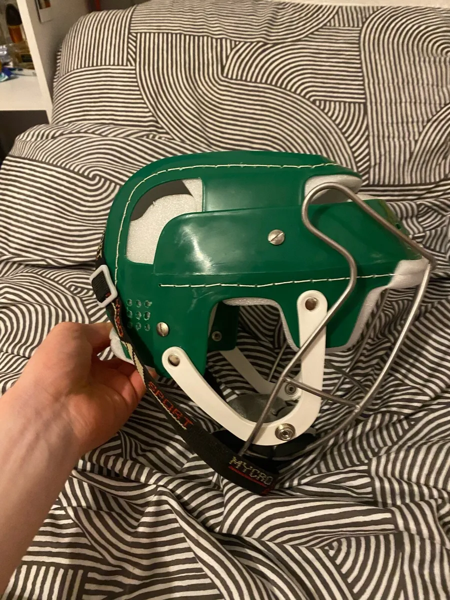 Gola helmet - Image 4